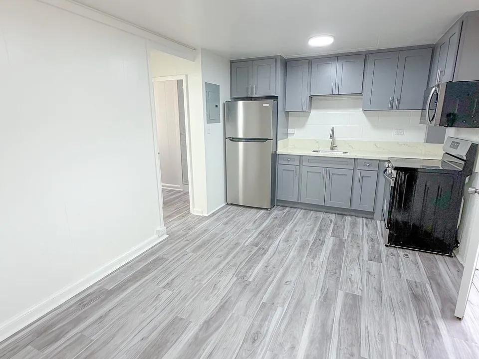 849 Hauoli St #2