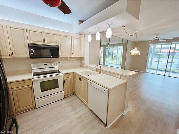 3rd image of 2456 Orchid Bay DR #I-104
