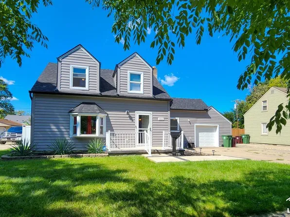 14464 Pearl St, Southgate, MI 48195