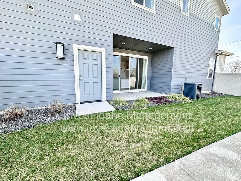 385 N Stone Canyon Ln — Photo 30