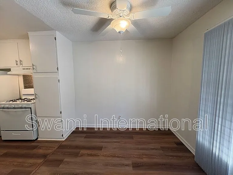 2936 W El Segundo Blvd #2 — Photo 9