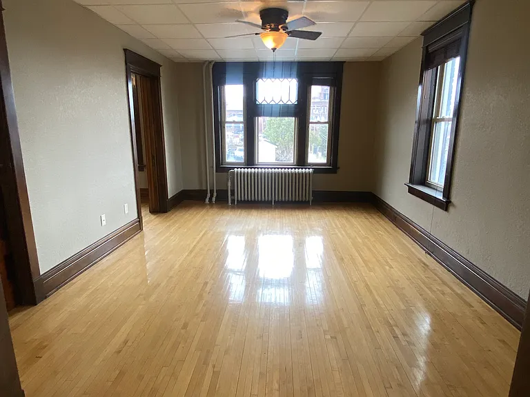 218 N 1st Ave W #7 — Photo 21