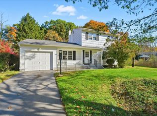 35 Brooktree Rd, East Windsor, NJ 08520