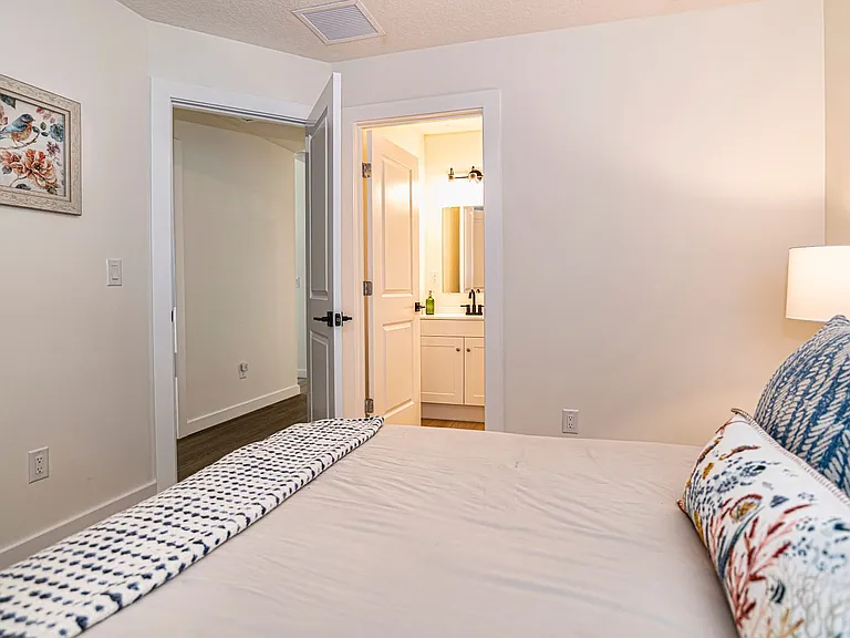 1038 Collier Blvd — Photo 16