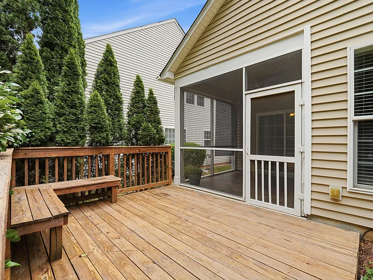 2147 Ashley River Rd — Photo 32