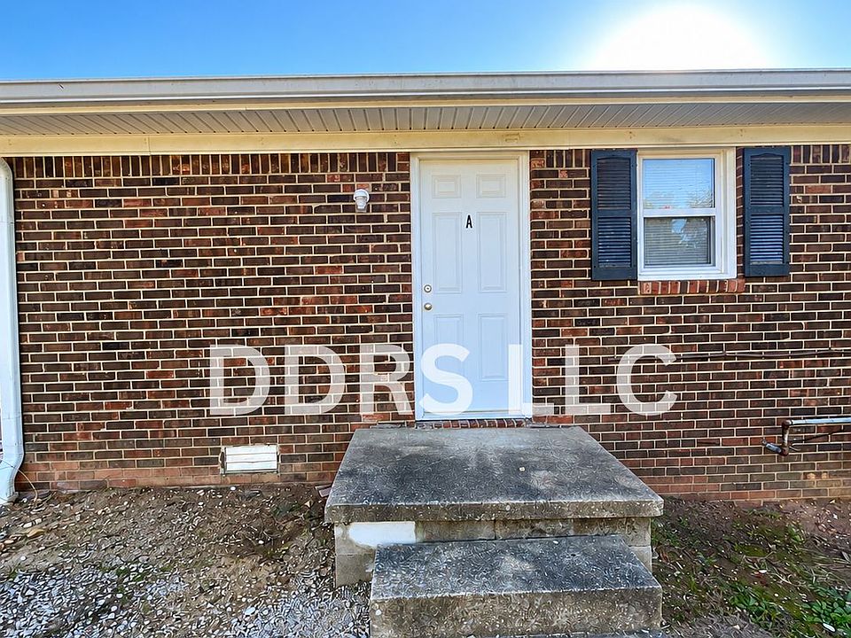 1st image of 105 Maple Dr #A