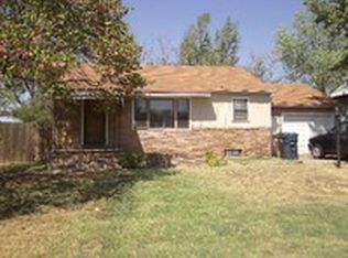 1607 N Cochran St, Hutchinson, KS 67501