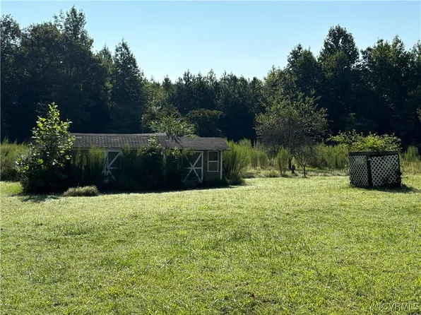 Deer Ridge Rd, Spring Grove, VA 23881