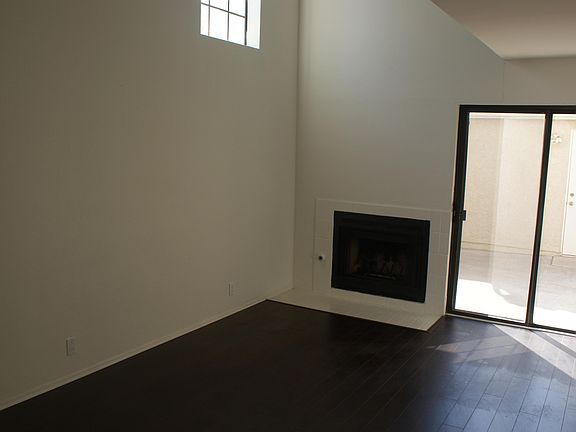 3rd image of 3452 Antonio Dr