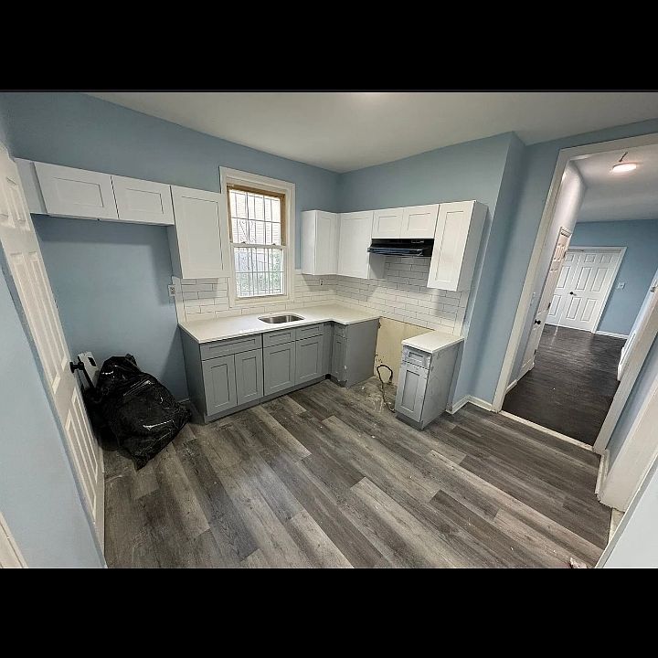 1st image of 415 13th Ave #1LL