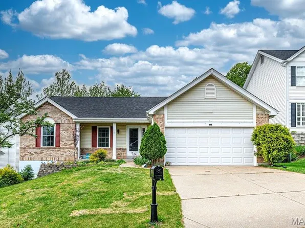 17178 Elm Trail Dr, Eureka, MO 63025