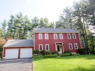 8 Pennycook Ln, Amesbury, MA 01913
