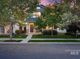 745 E Springloyd St, Meridian, ID 83642