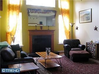 WOW! 2 story family room