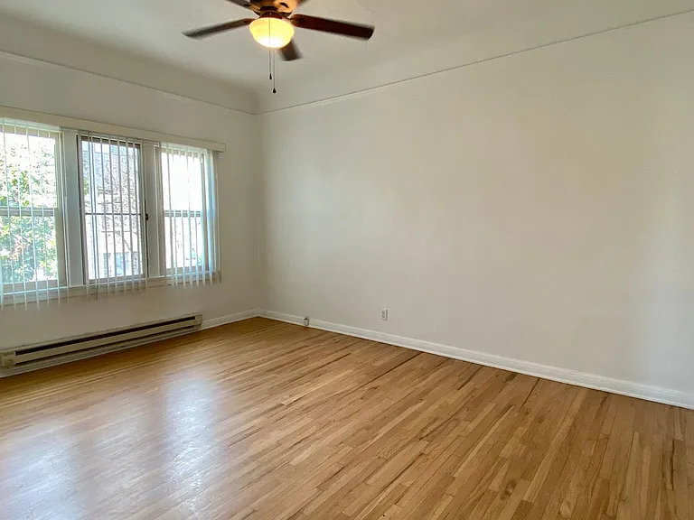 369 N Spaulding Ave — Photo 14