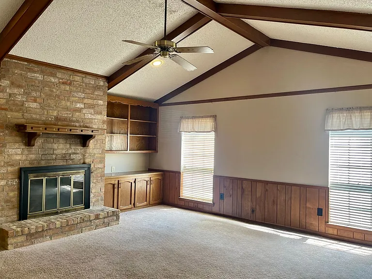 5113 Sandy Ridge Dr — Photo 3