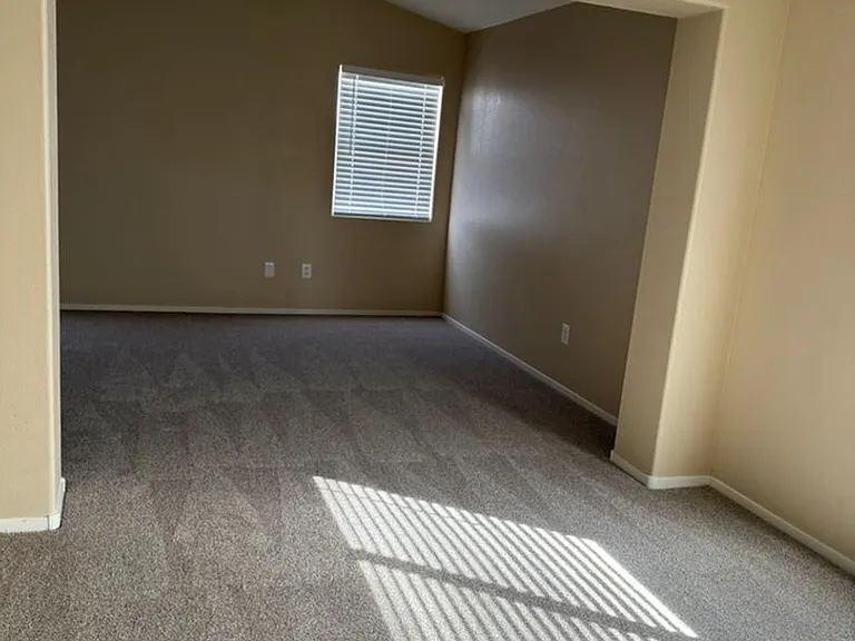 2228 Cambridge Elms St — Photo 12