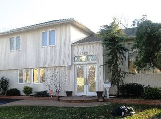 2712 Walker St, Bellmore, NY 11710