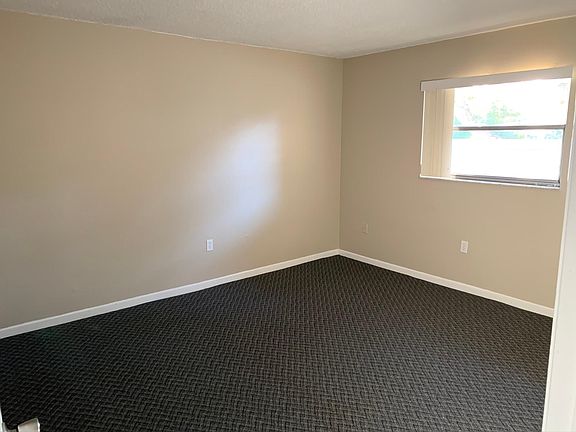 3rd image of 14201 Jeff Rd