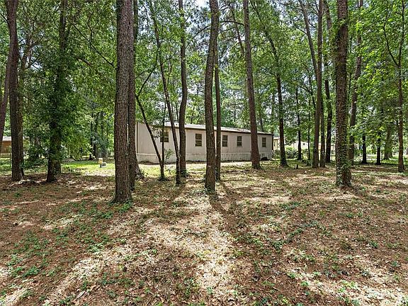 2nd image of 17717 Oaks Dr