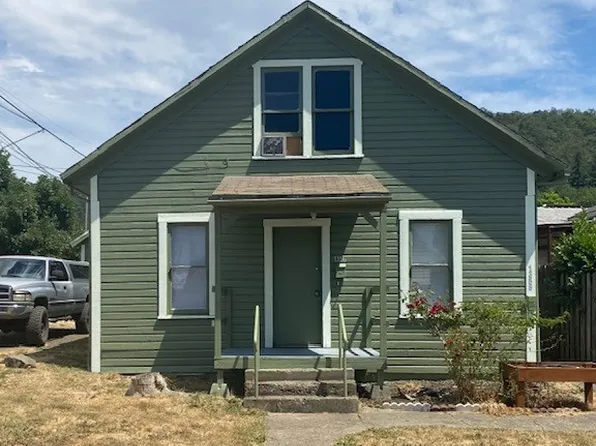 1358 NE Freemont Ave, Roseburg, OR 97470