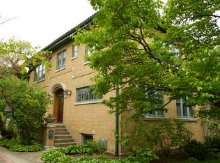 934 N Grove Ave, Oak Park, IL