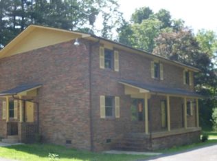 6136 Legends Hwy, Oak Hill, WV 25901