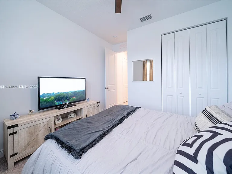 4230 Rosa Dr — Photo 39