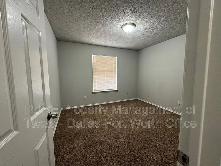 7724 Sagebrush Ct N — Photo 7