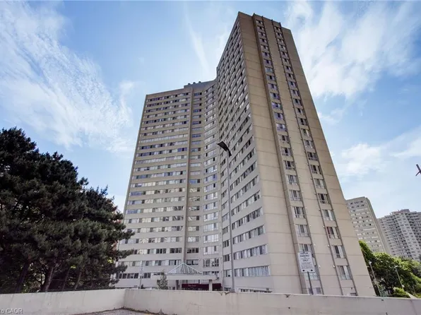 3700 Kaneff Cres Space H-11, Mississauga, ON L5A 4B8