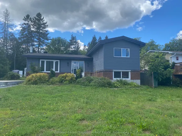 13 Yonge St S, Huntsville, ON P1H 1W7