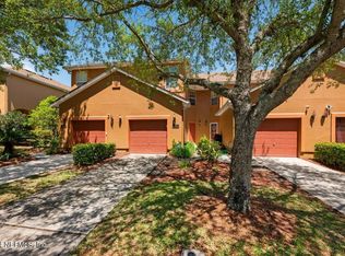 6827 Misty View Dr, Jacksonville, FL 32210