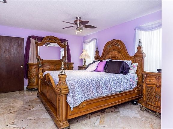 2nd image of 2206 Republic Dr