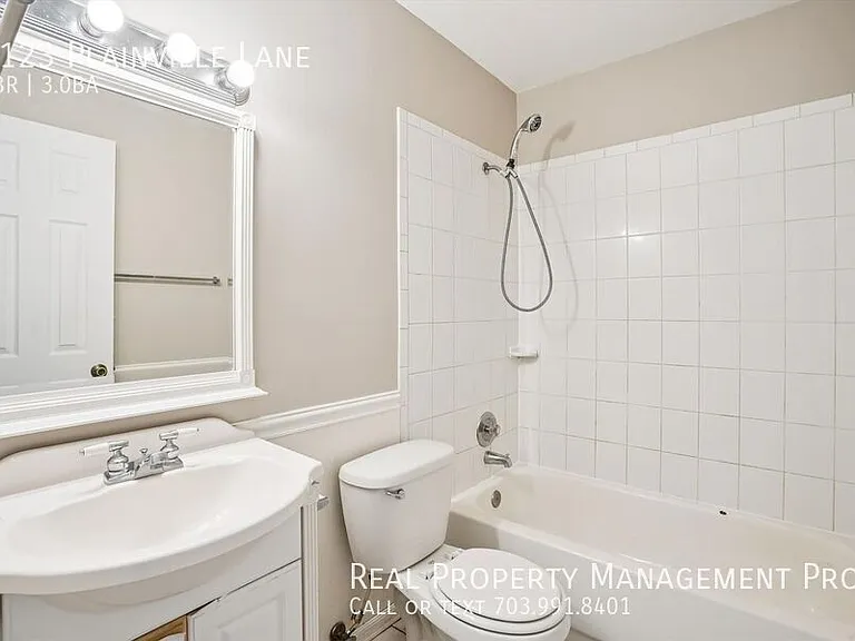 6123 Plainville Ln — Photo 10