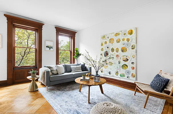 Sold by Compass | media 18