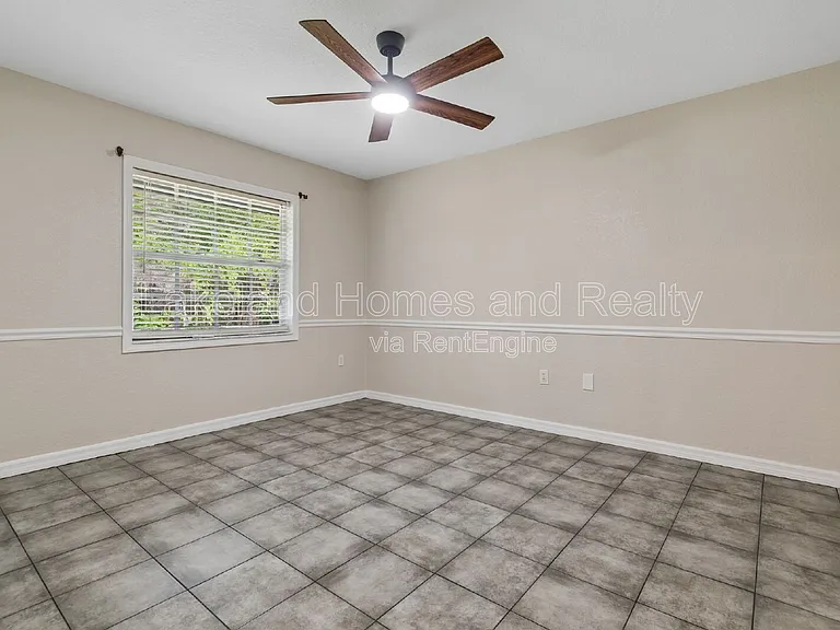 95 Woodside Dr — Photo 38