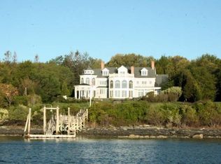 716 E Shore Rd, Jamestown, RI 02835
