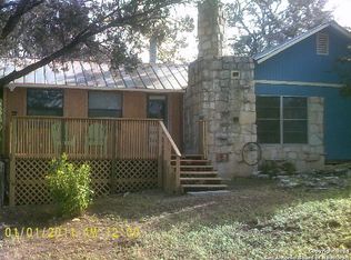 395 Cypress Park Ln, Pipe Creek, TX 78063