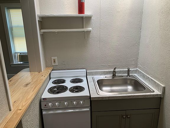 4th image of 1517 N Franklin St APT 4