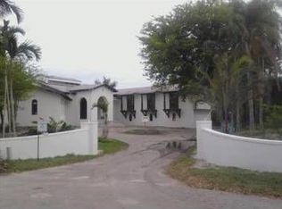 8215 Los Pinos Cir #(228), Coral Gables, FL 33143