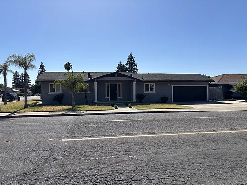2405 Dels Ln Photo 1 2405 Dels Ln Photo 1