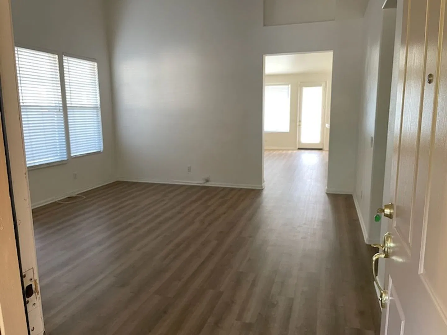 4 Bedroom, 2 Bath House for Rent in East Hemet - Available Now! — Photo 2