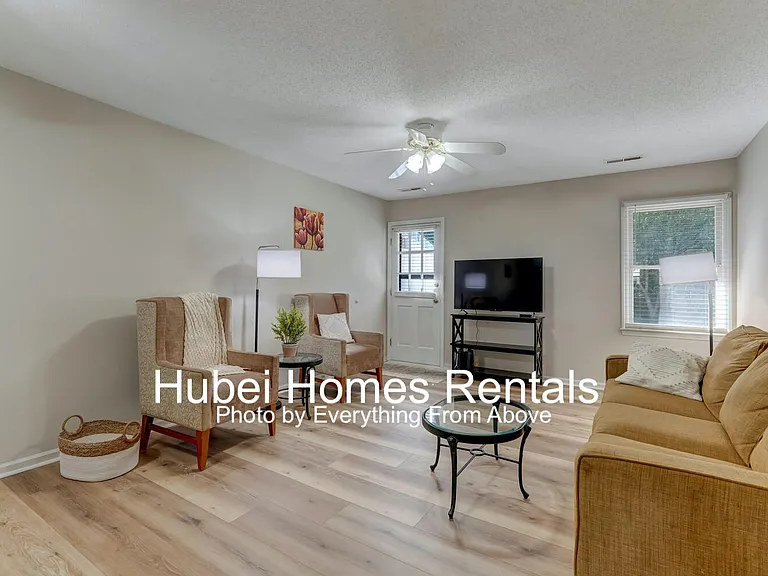 712 Meadowgreen Village Dr #MAIN — Photo 11