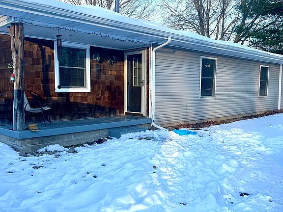 3rd image of 2976 W Rose Hill Ln