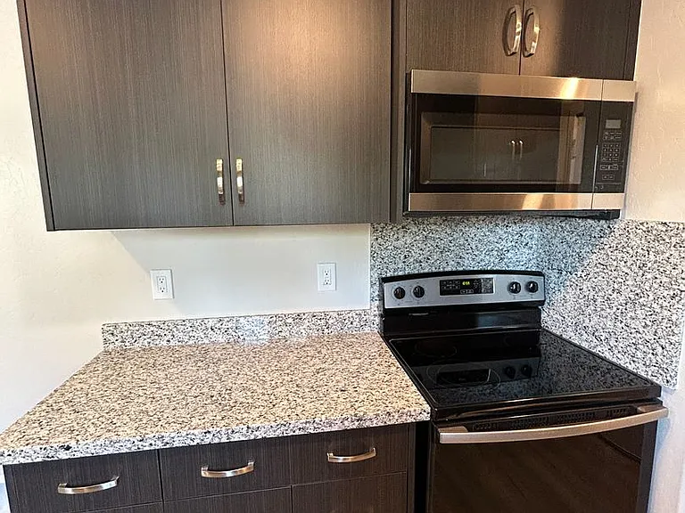20X Follett St — Photo 10