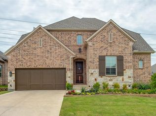 1052 Myers Park Trl, Roanoke, TX 76262