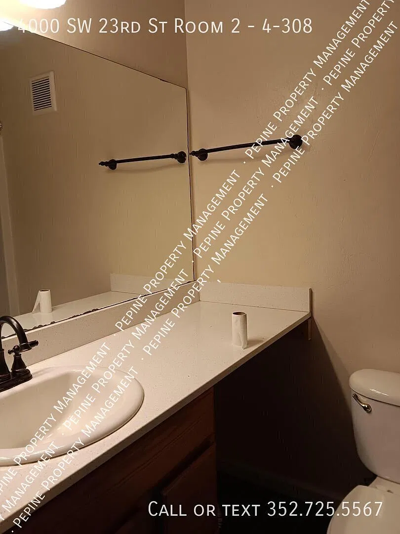 Affordable Countryside Living Private Bedroom & Bath! — Photo 3