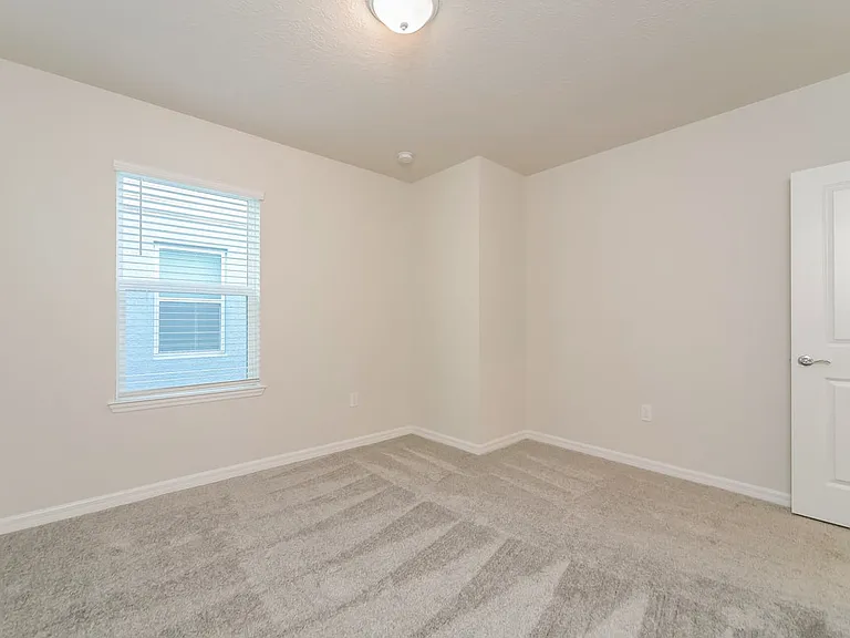 3273 Ellsworth Ave — Photo 24
