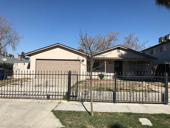 3rd image of 4315 E Clay Ave