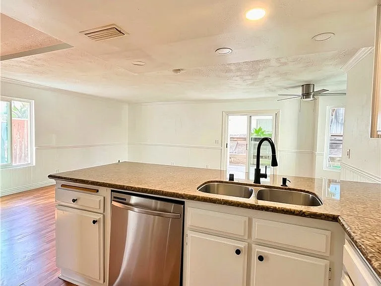 21461 Kirkwall Ln — Photo 6